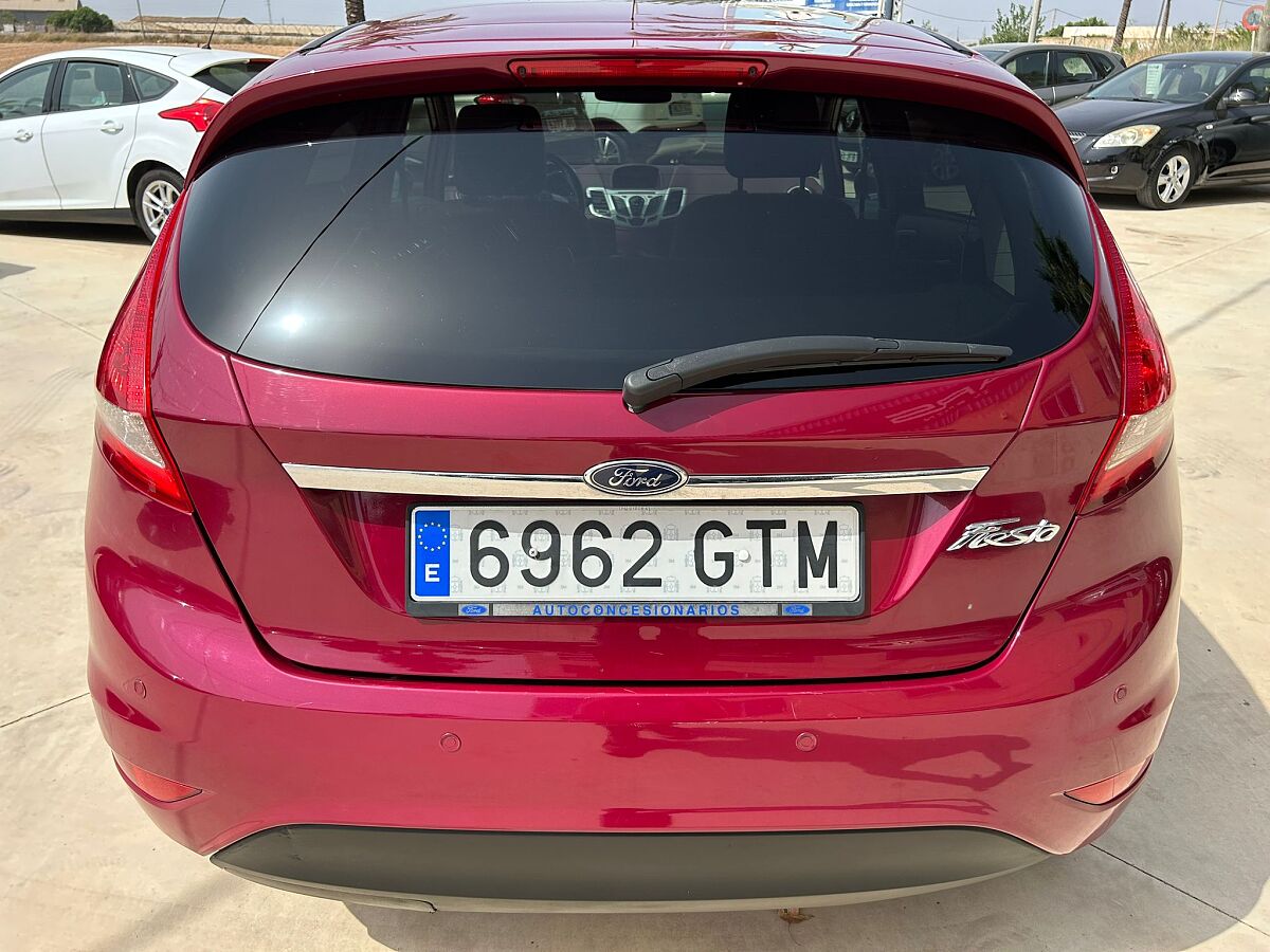 FORD FIESTA TITANIUM AUTO 1.4 SPANISH LHD IN SPAIN 55000 MILES SUPERB 2010